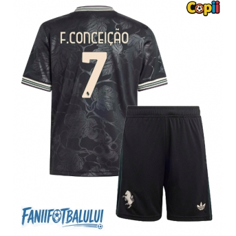 Juventus Francisco Conceicao #7 Echipament de Fotbal Replică 2025-26 Copii Treilea (+ Șorturi)